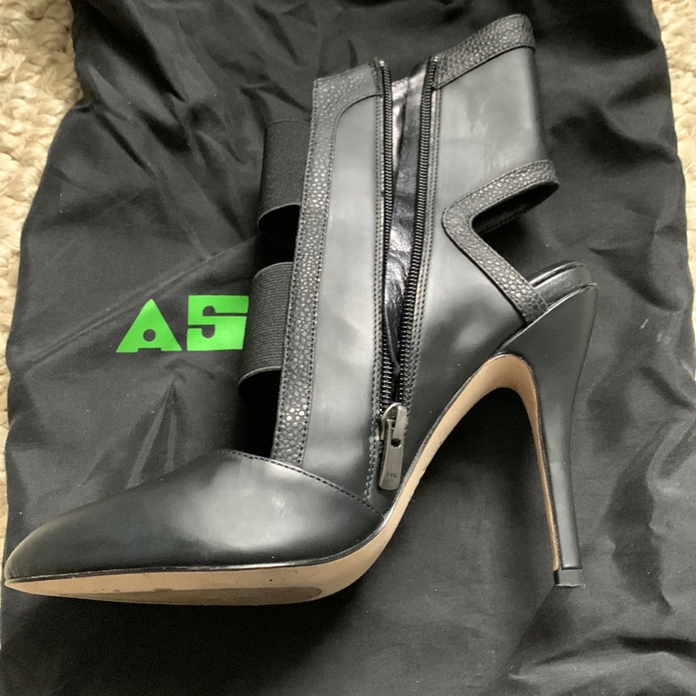 Ask Alice black heels 37.5